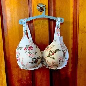 38G Cacique Brand New w/tags front close bra